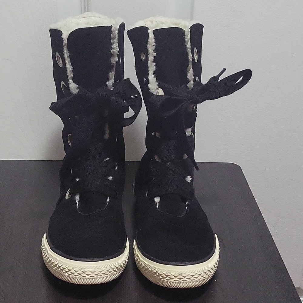 Converse Chuck Taylor Beverly Lace Up Xhi Black/Egret size 4 1/2